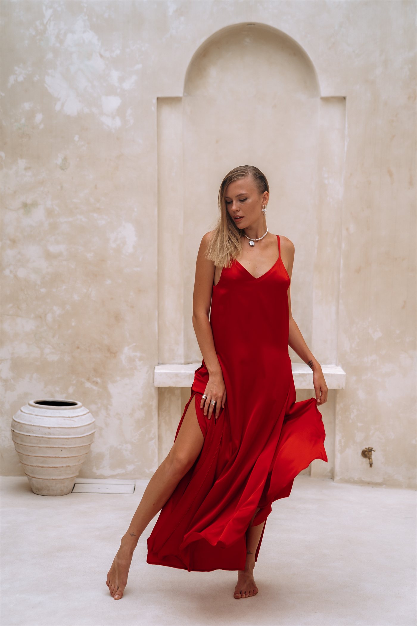 Evening elegant dress — Red