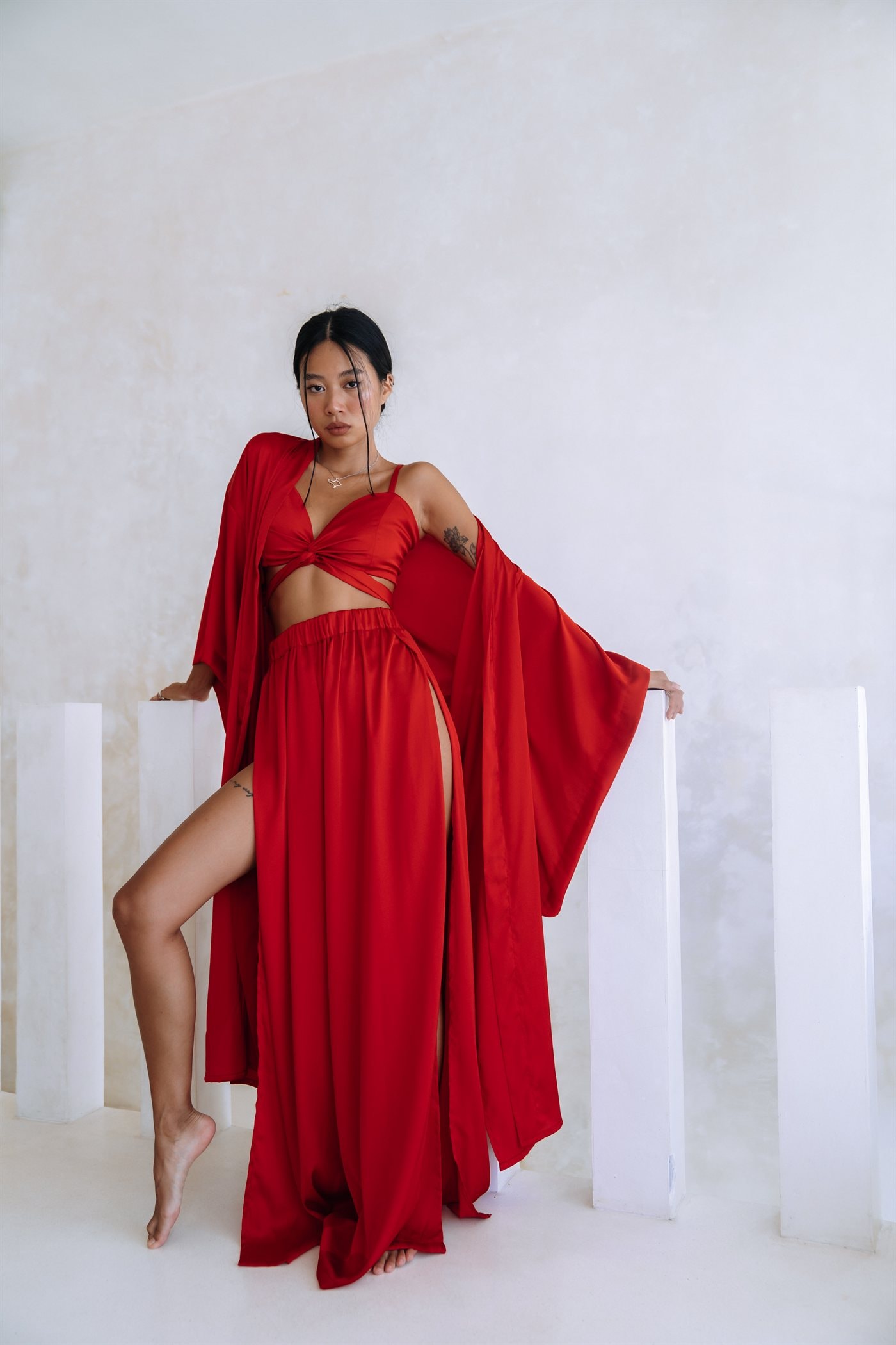 Pants with slit — Red