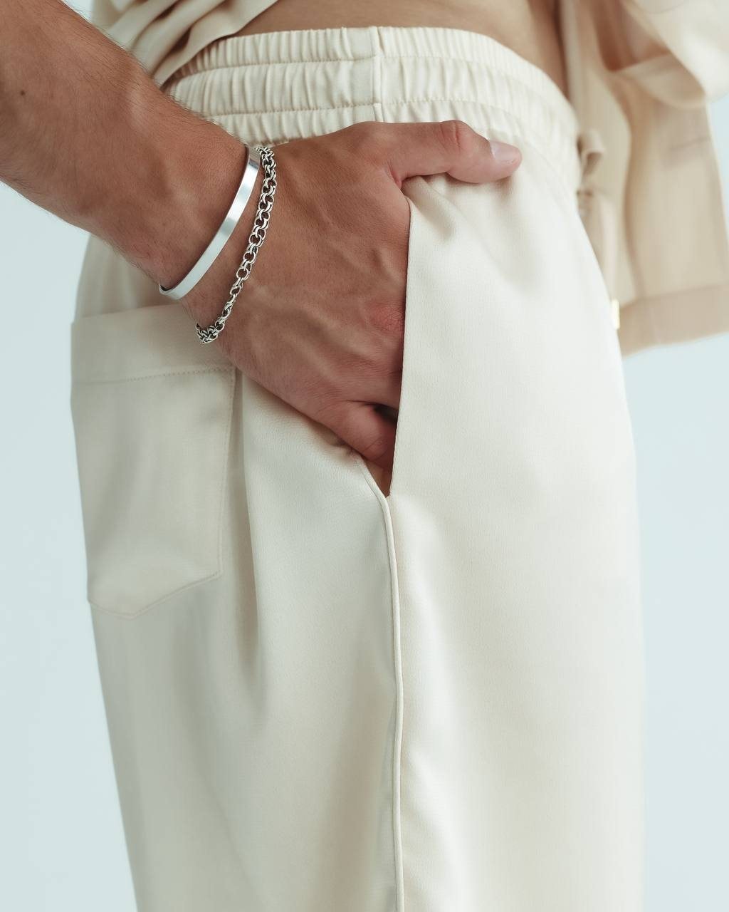 Shorts “Leo” — Beige